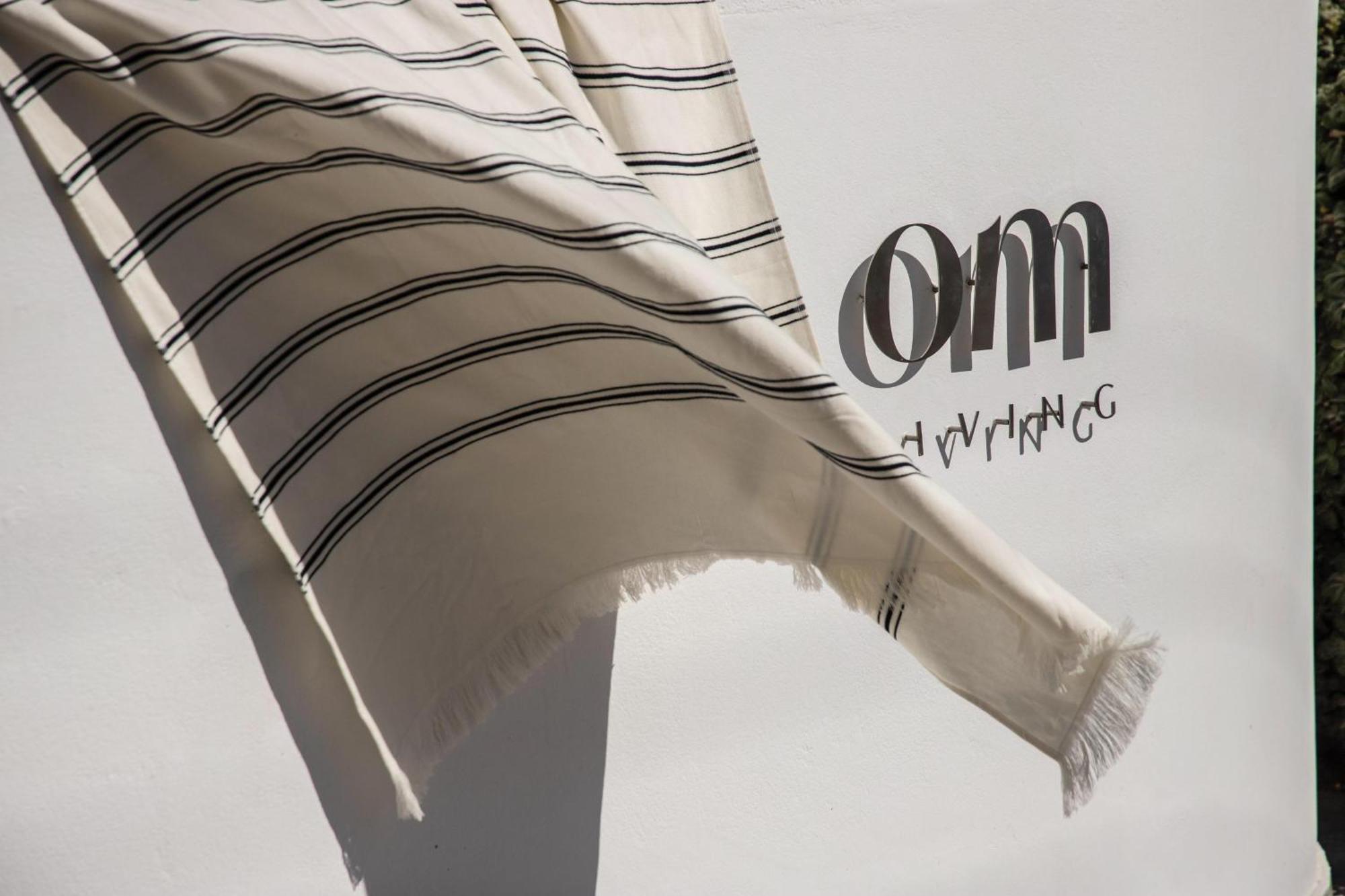 Om Living Milos Pollonia Exterior photo