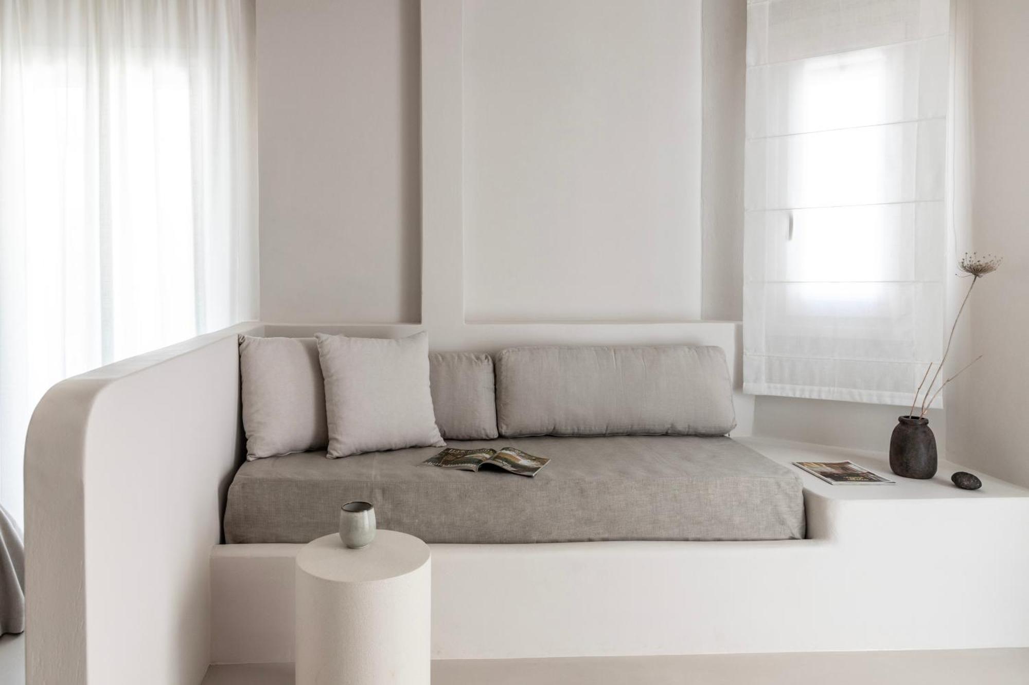 Om Living Milos Pollonia Exterior photo