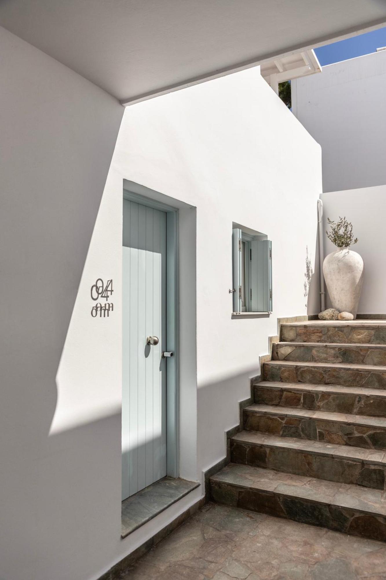 Om Living Milos Pollonia Exterior photo